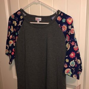 Lularoe Gigi top